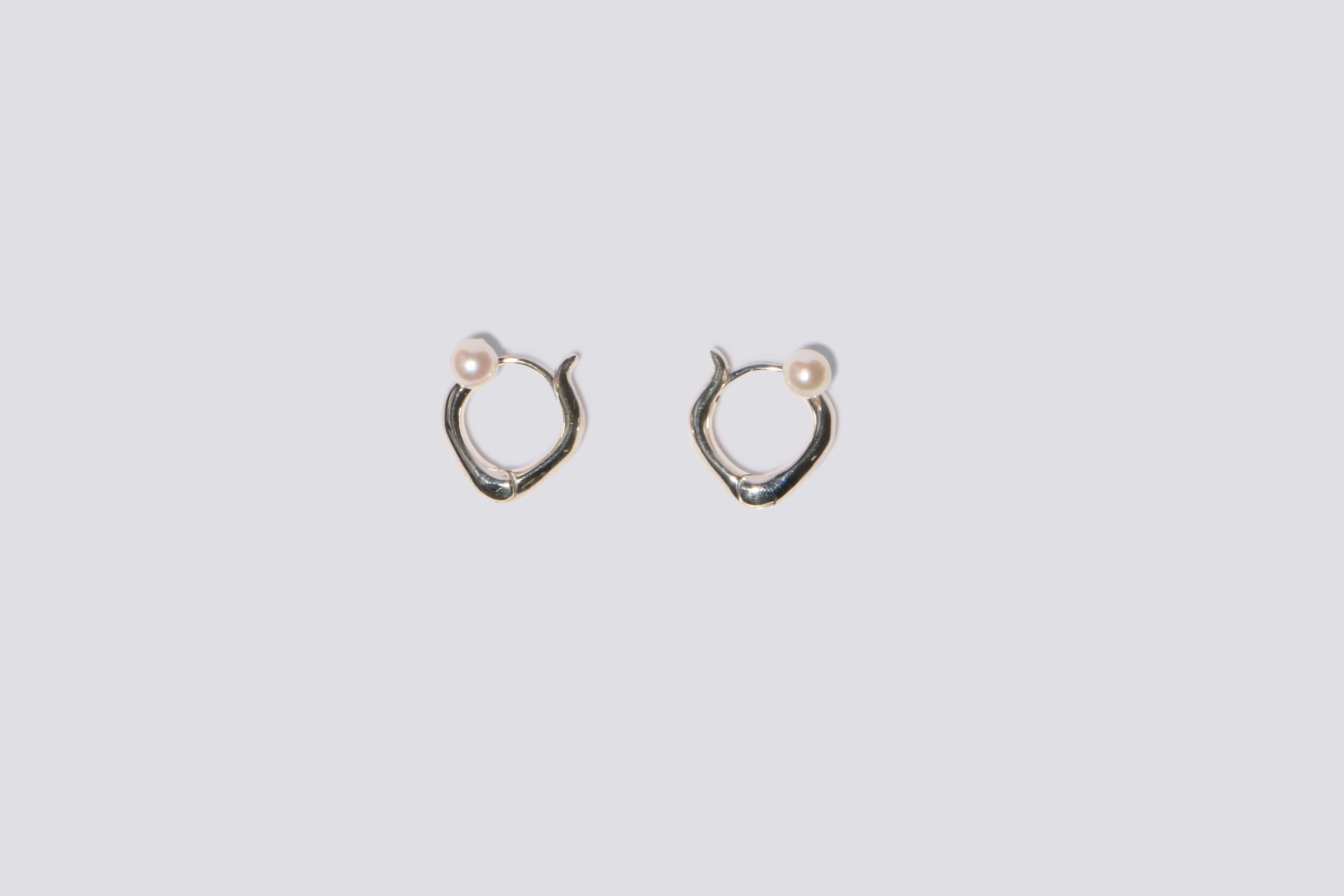Maimoun Mondo Mondo Silver Pearl Juju Hoops