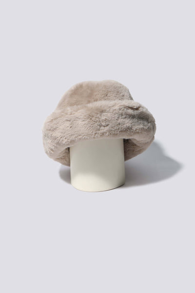 Clyde ~ Clam Faux Fur Bucket Hat | MAIMOUN