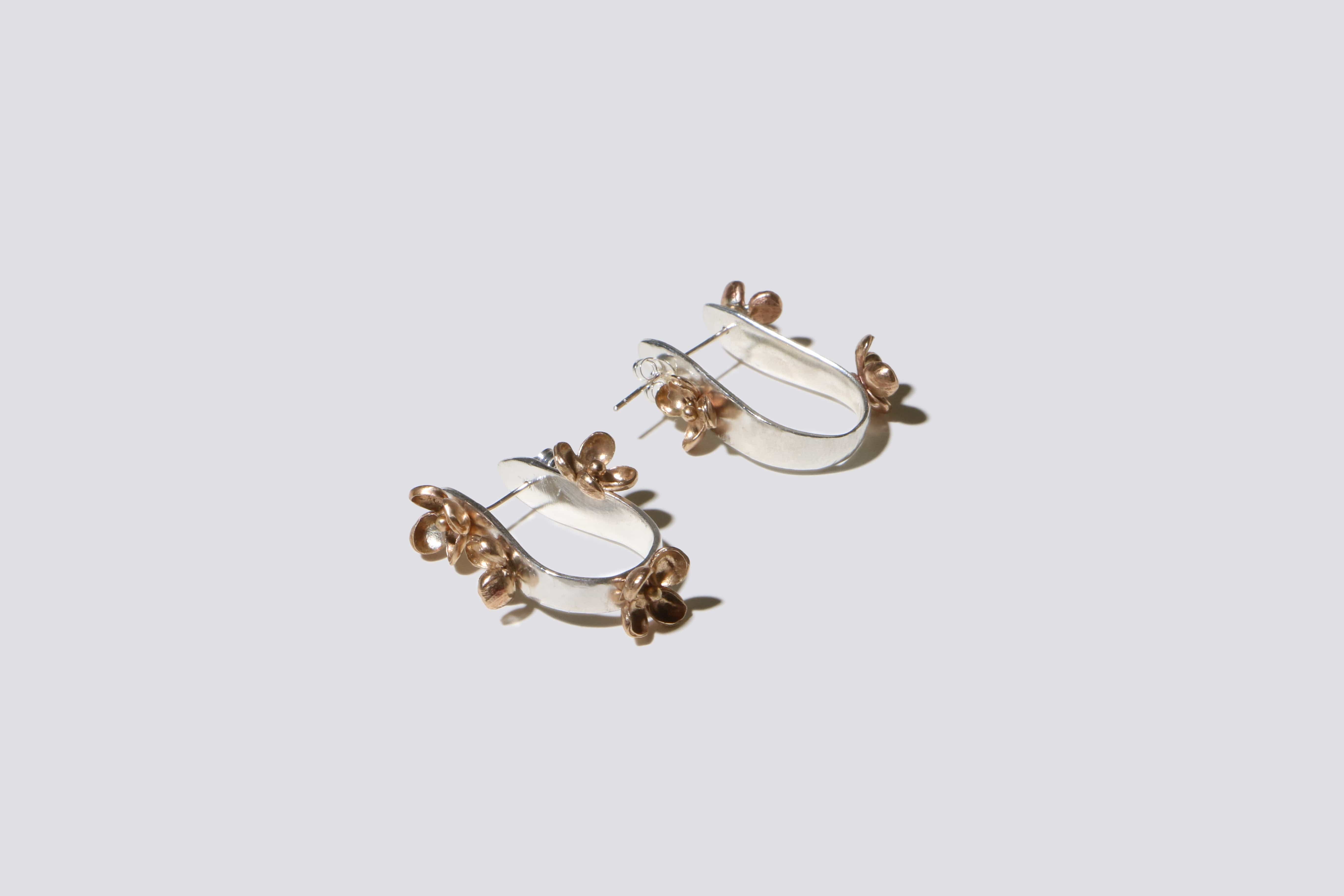 Maimoun Middaia Bronze Flower Hoops