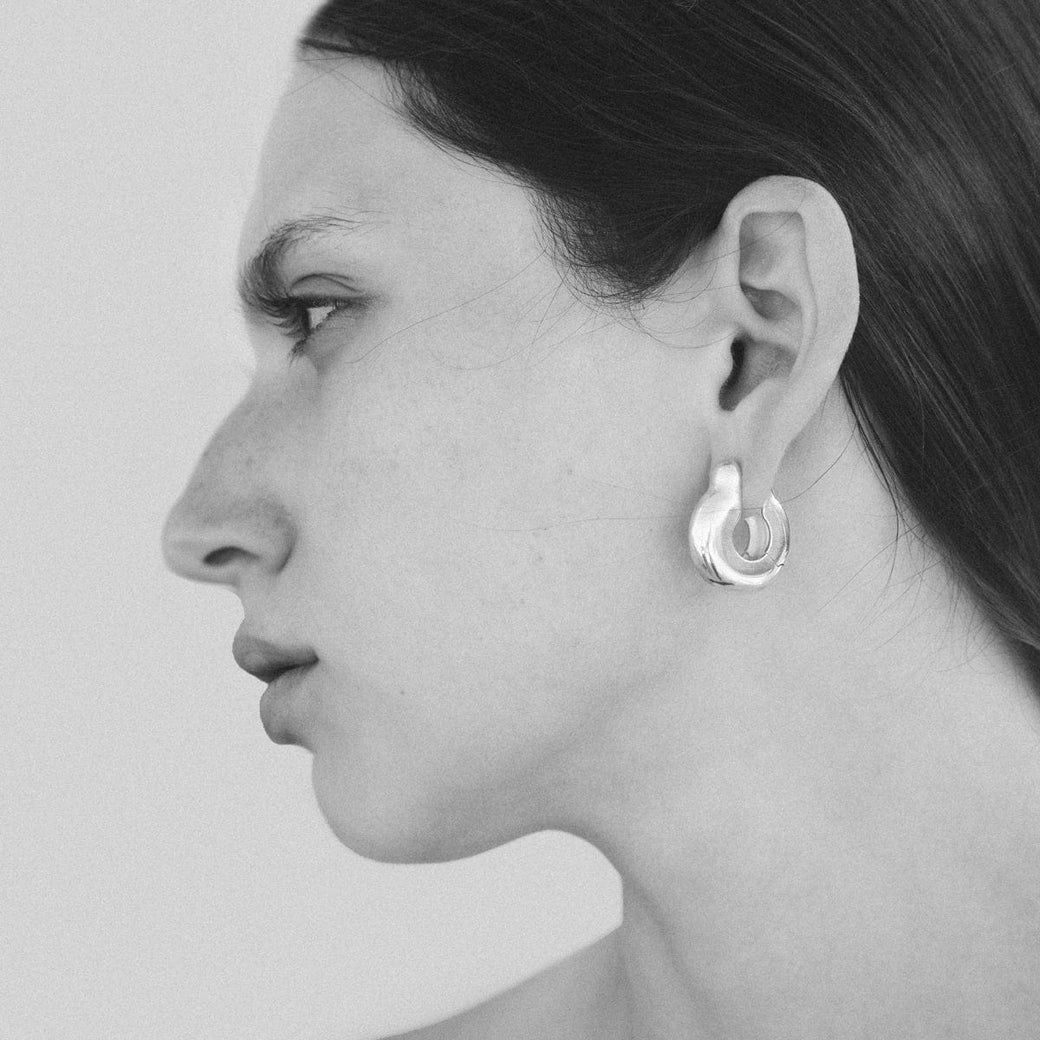 Annika Inez ~ Ample Hinge Hoops | MAIMOUN